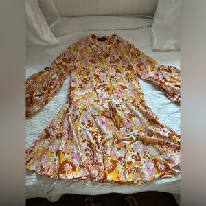 Long sleeve pattern dress